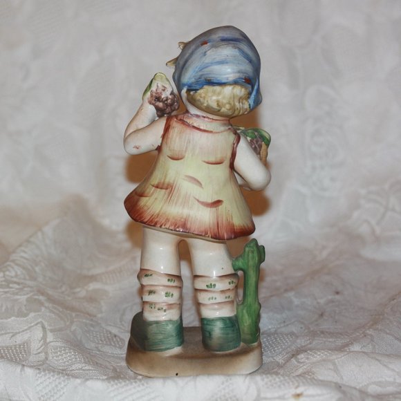 Vintage LARGE Hummel Like Figurine Girl Basket of Fruit - Picture 3 of 4